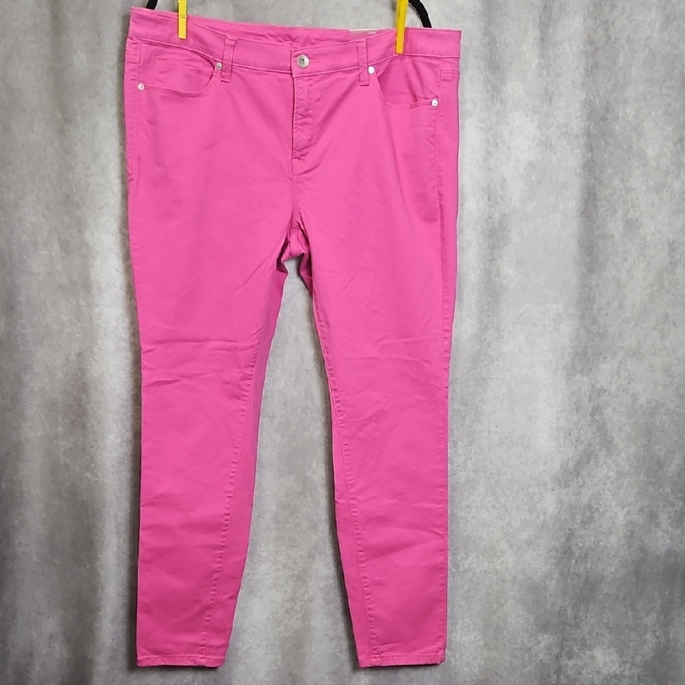 JCP JC Penney Raspberry Rose Plus Size 20W Skinny Jeans